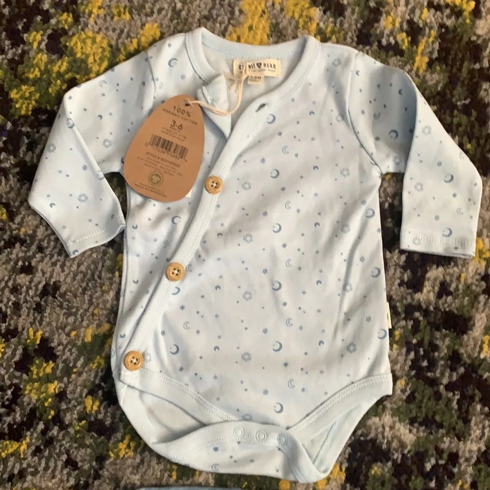 NWT Rabbit + Bear outfit 3-6 months